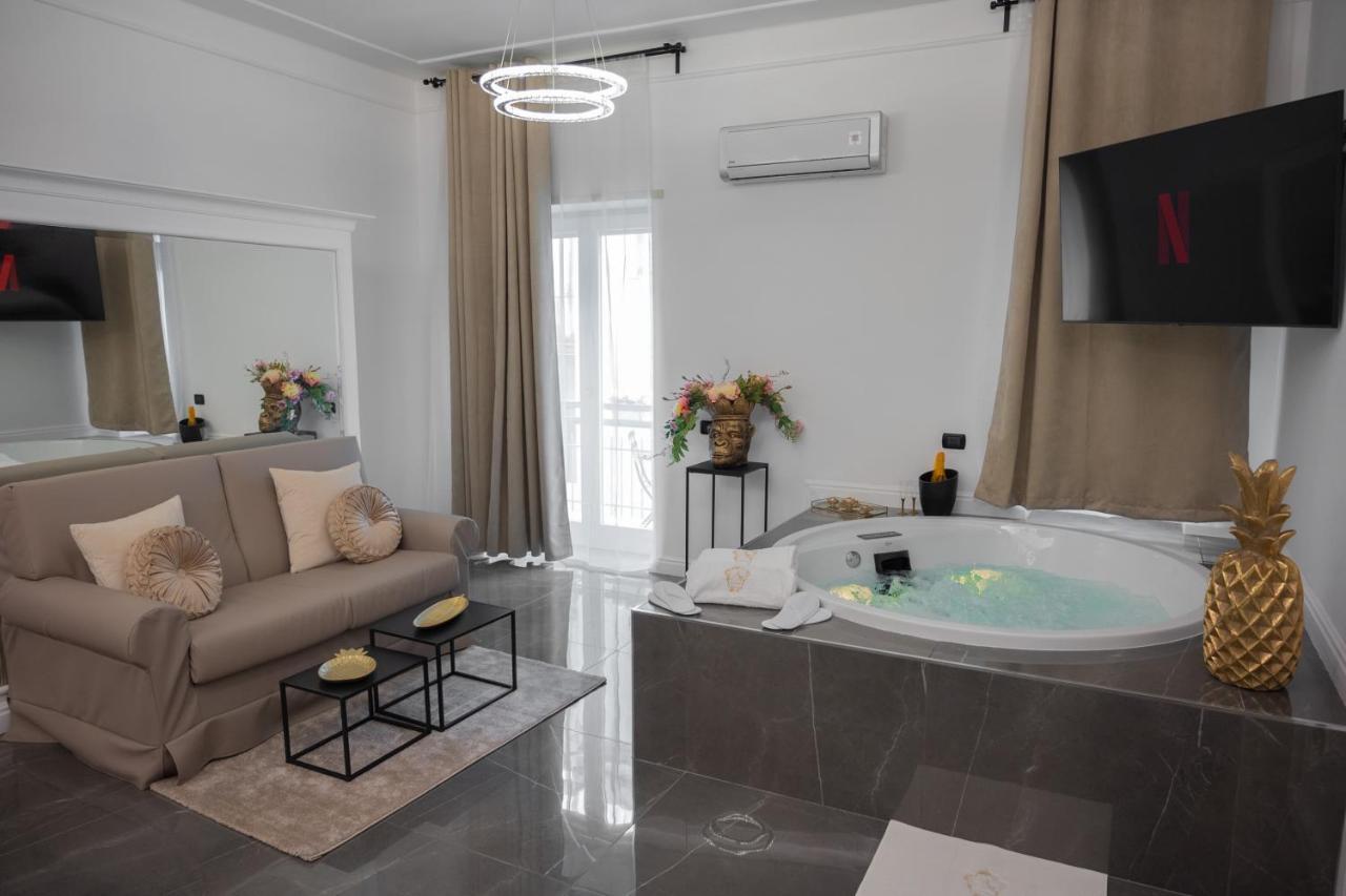 Nm Luxury Suites 庞贝 外观 照片